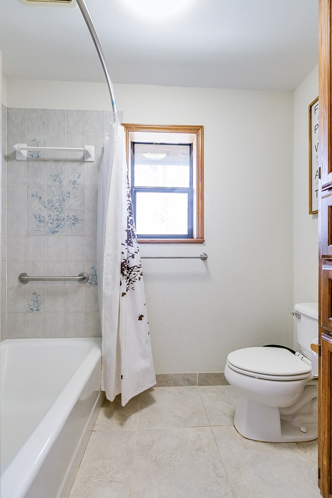 31 Loch Lomond Rd Property Photo 31