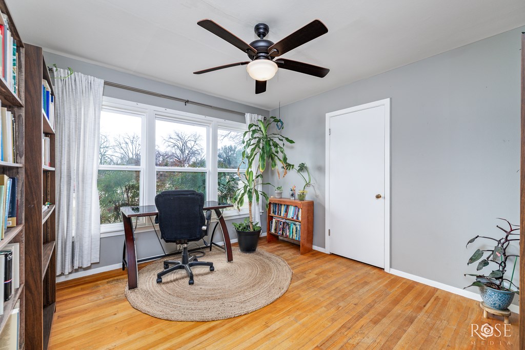 2652 Colorado Ave Property Photo 12