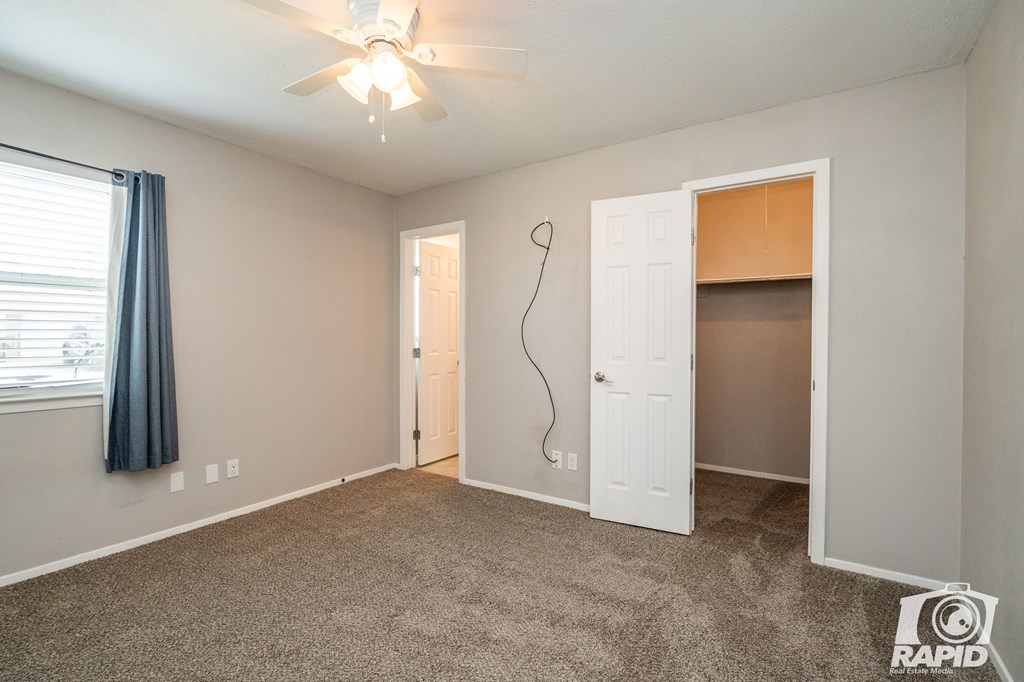 1102 Toby Lane Property Photo 17