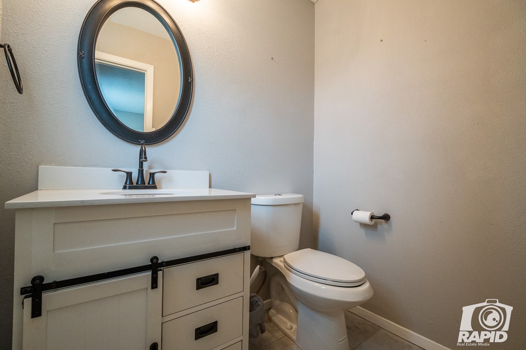 1102 Toby Lane Property Photo 18