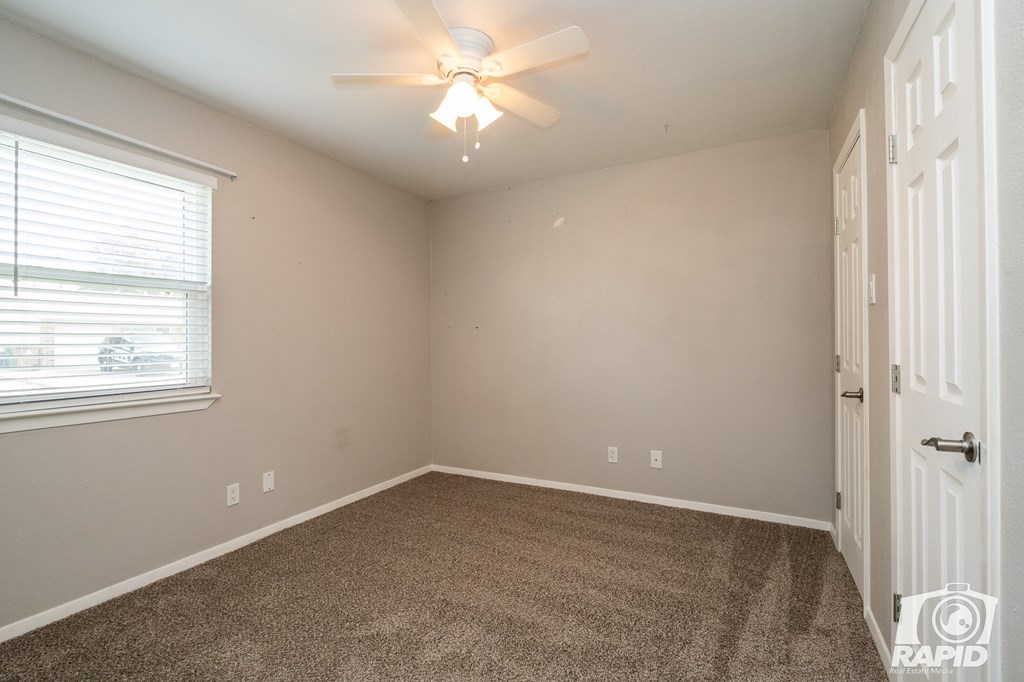 1102 Toby Lane Property Photo 21