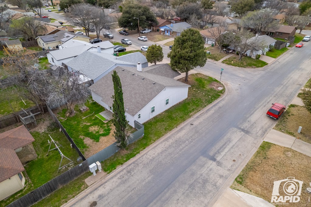 1102 Toby Lane Property Photo 27