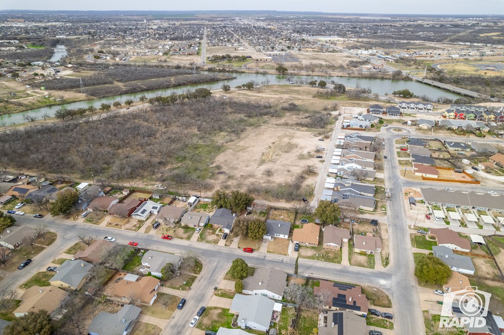 1102 Toby Lane Property Photo 32