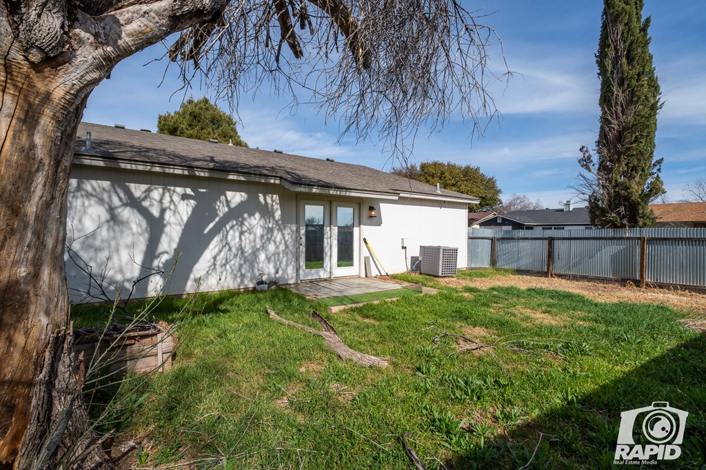 1102 Toby Lane Property Photo 35