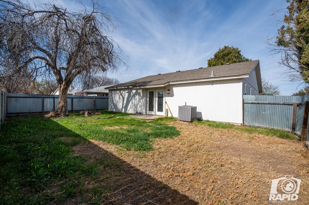 1102 Toby Lane Property Photo 37
