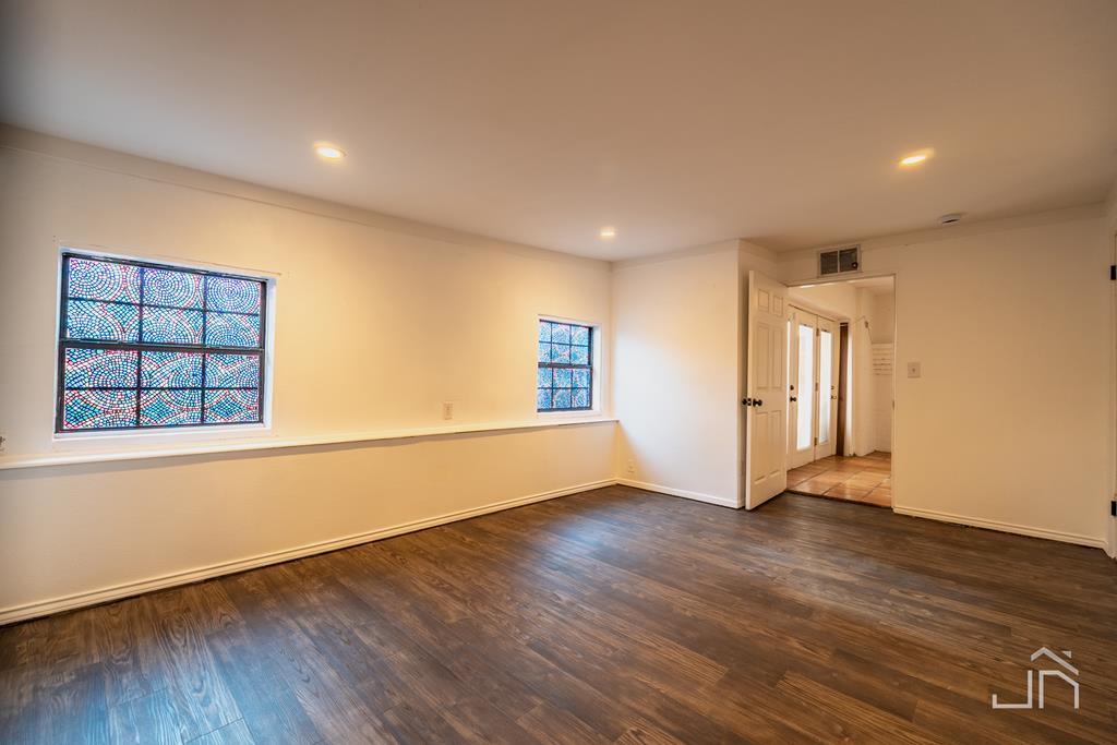 2521 Forest Park Ave Property Photo 14