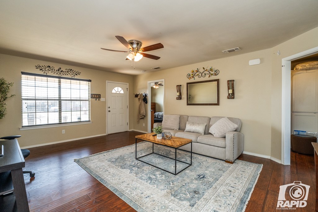 2266 Woodlawn Dr Property Photo 8