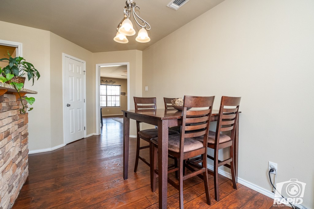 2266 Woodlawn Dr Property Photo 12