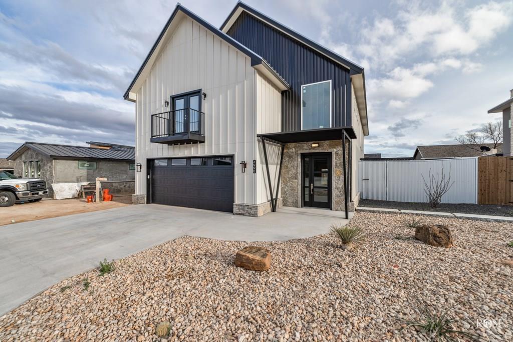 4998 Silver Creek Pass Property Photo 1