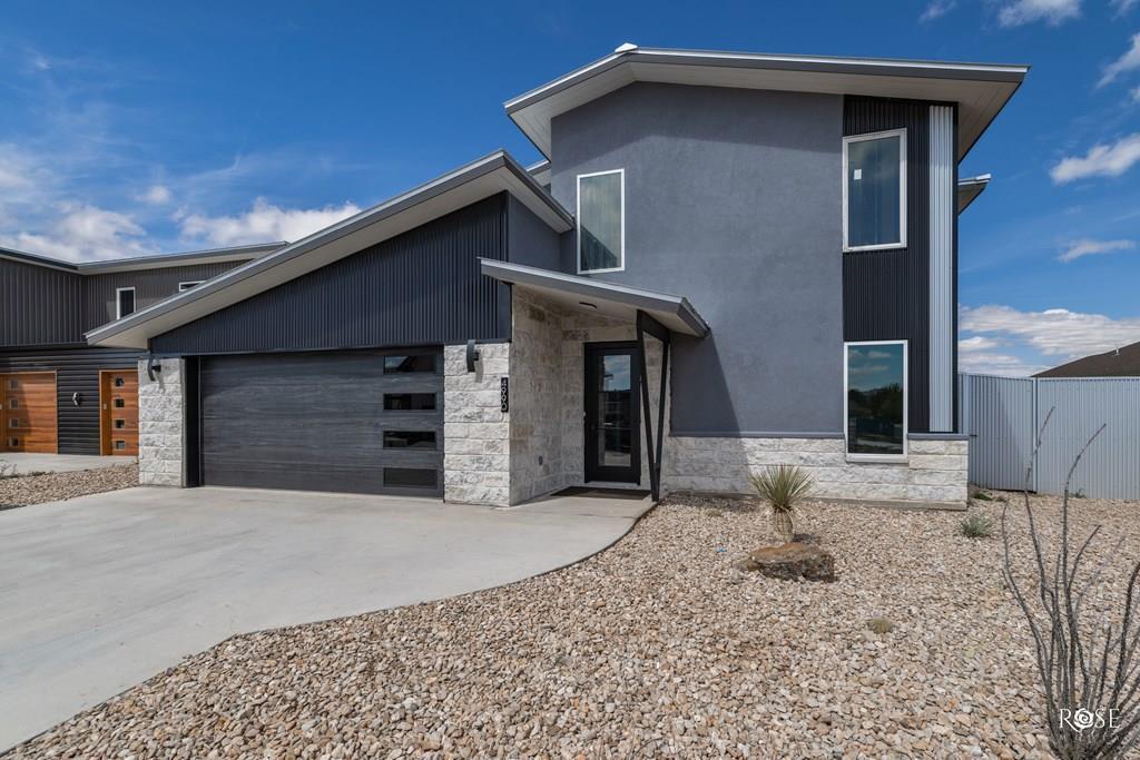 4990 Silver Creek Pass Property Photo 4
