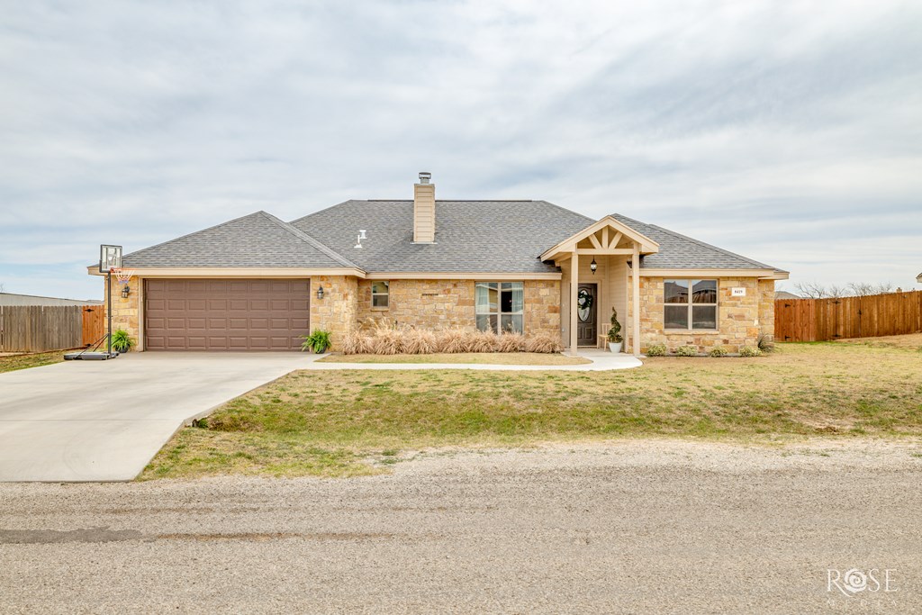 8419 Lynx Lane Property Photo 2