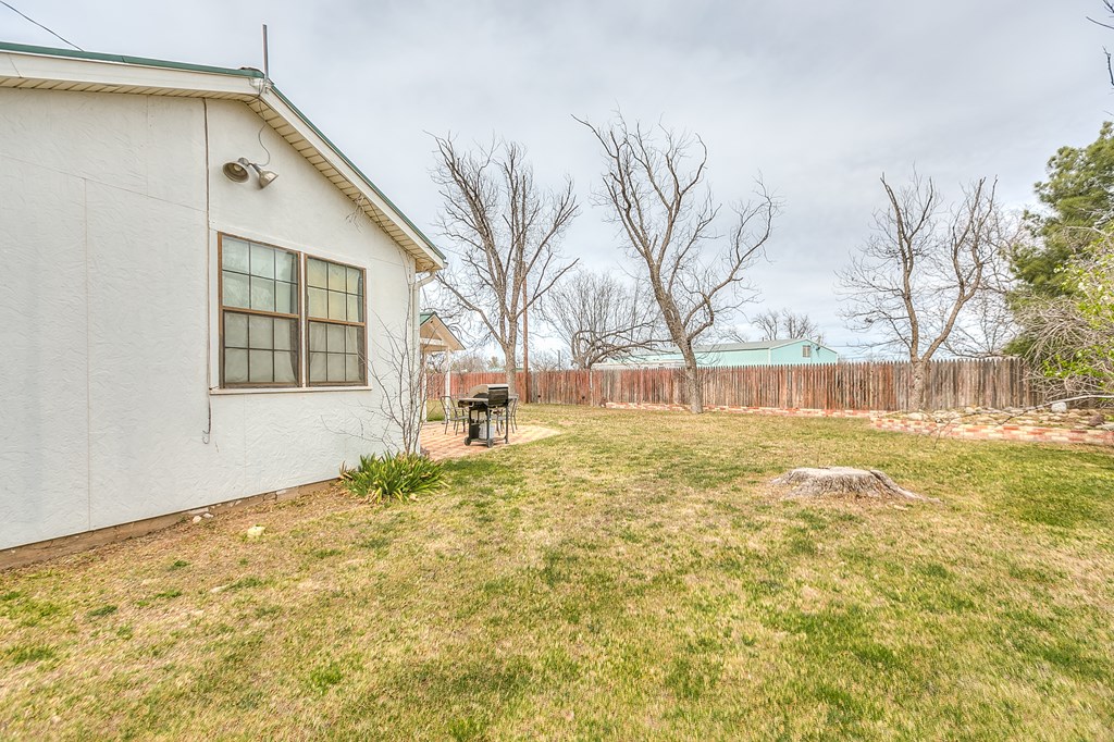 3126 Lake Dr Property Photo 22