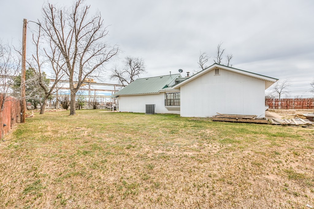 3126 Lake Dr Property Photo 24