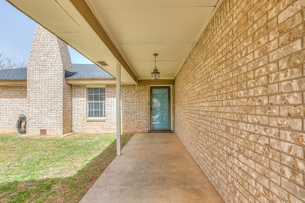 3830 Driftwood Dr Property Photo 7