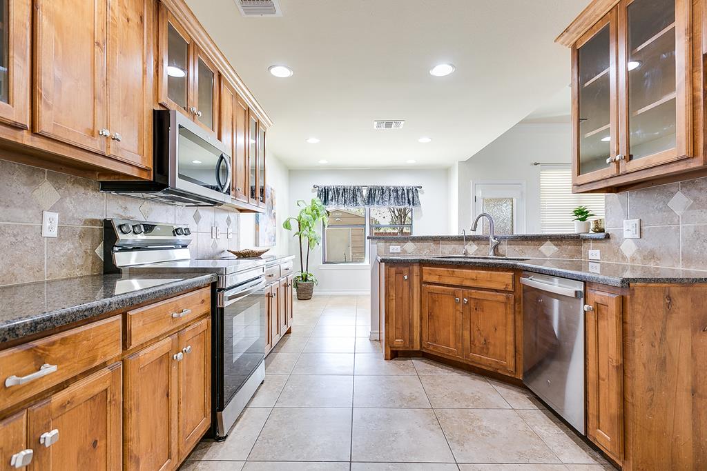 1113 Windemere Circle Property Photo 18