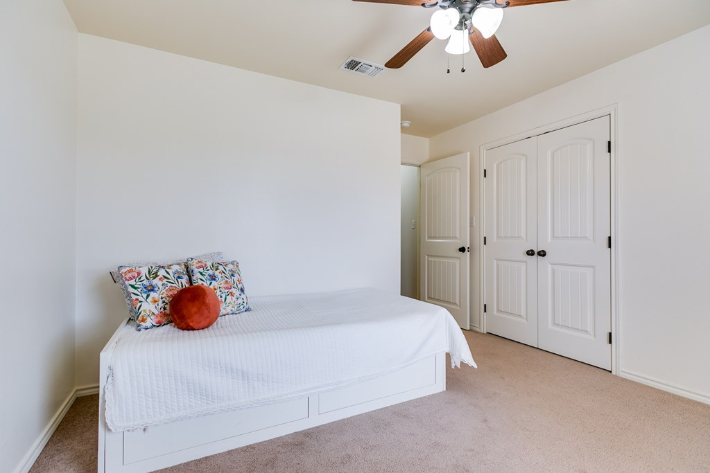 1113 Windemere Circle Property Photo 35