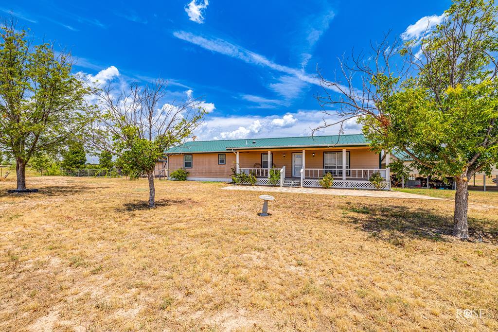 10934 Glass Rd Property Photo 2