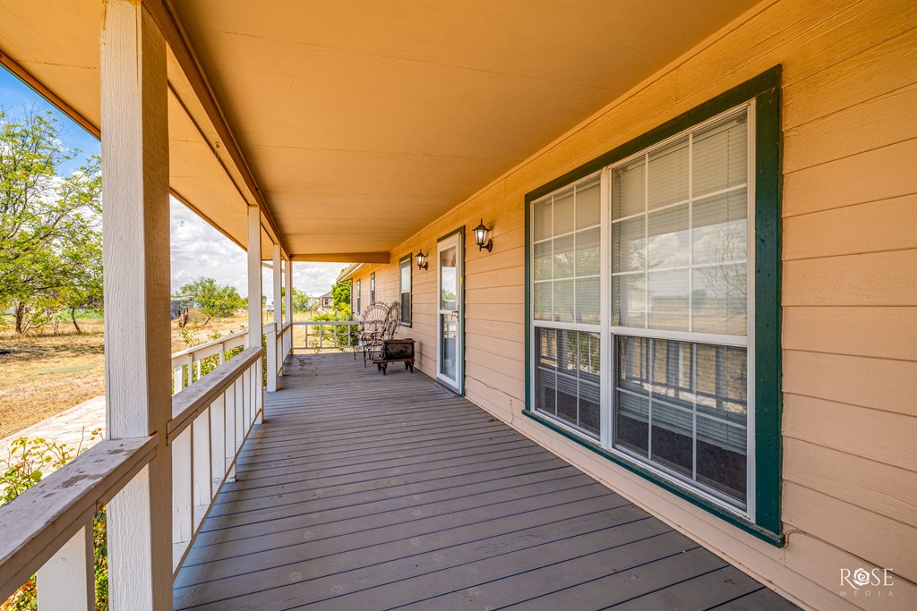 10934 Glass Rd Property Photo 7