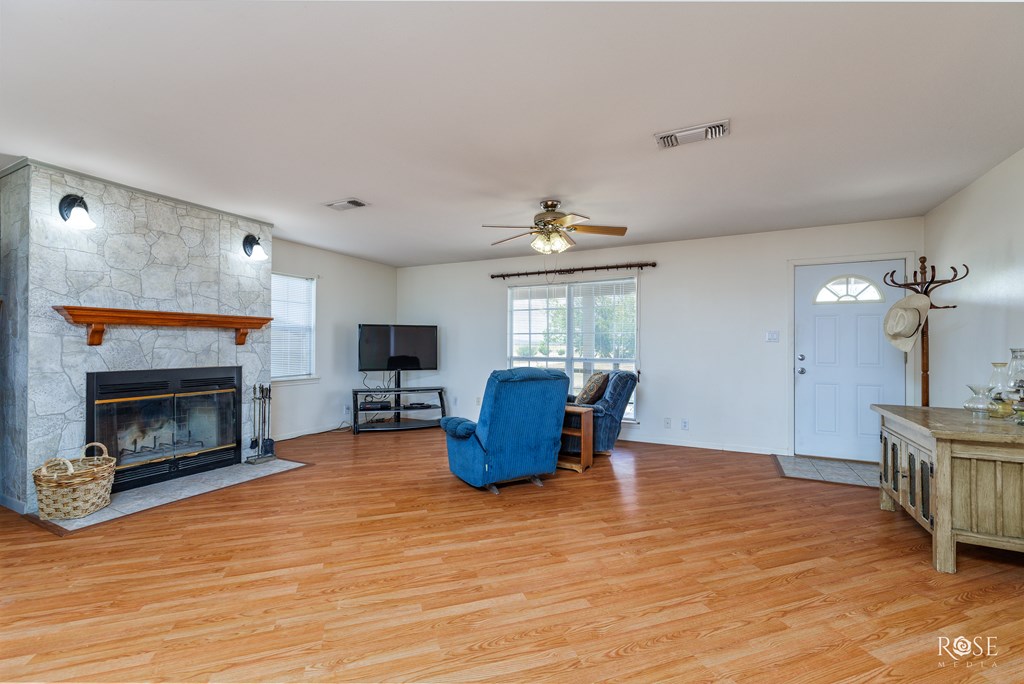 10934 Glass Rd Property Photo 10