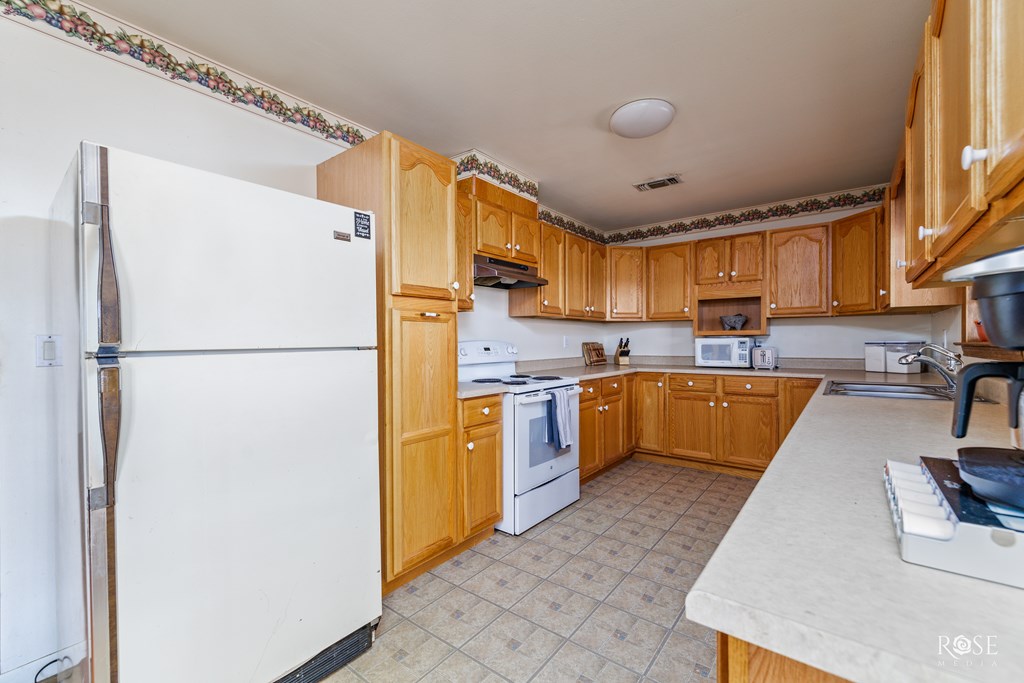 10934 Glass Rd Property Photo 14