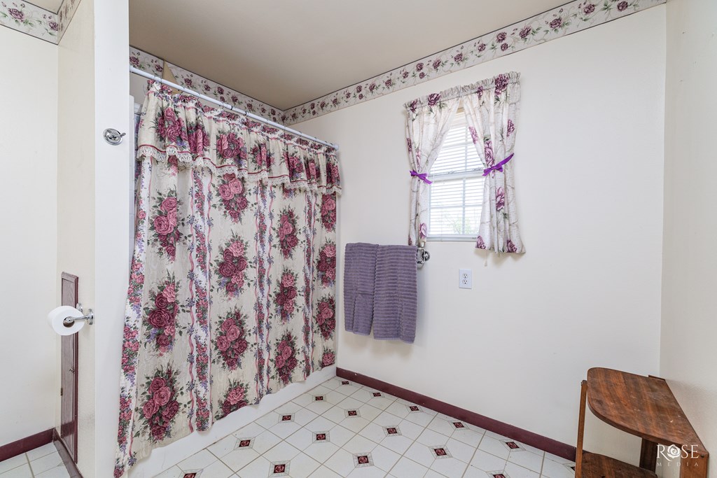 10934 Glass Rd Property Photo 20