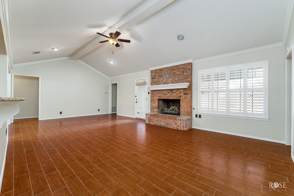 3330 Shadyhill Dr Property Photo 4