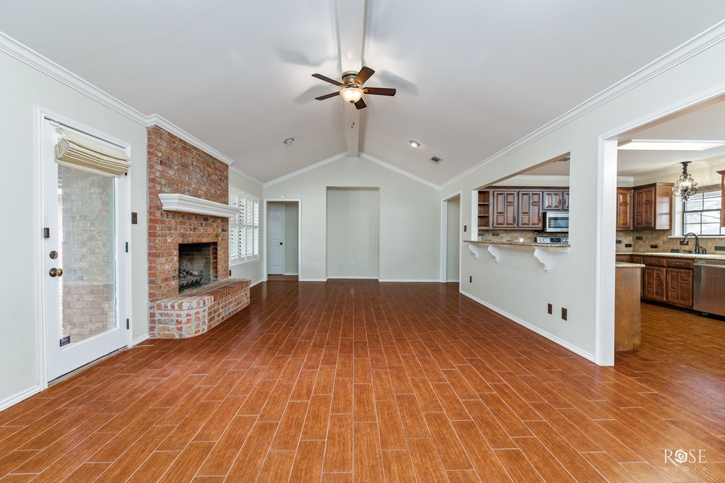 3330 Shadyhill Dr Property Photo 6