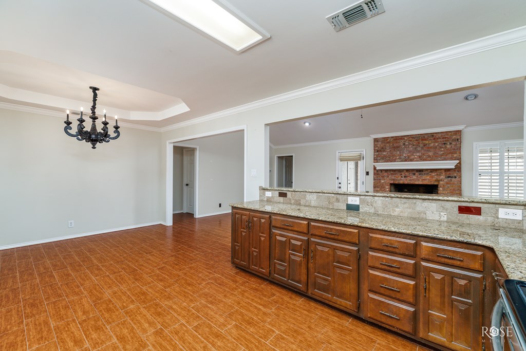 3330 Shadyhill Dr Property Photo 10