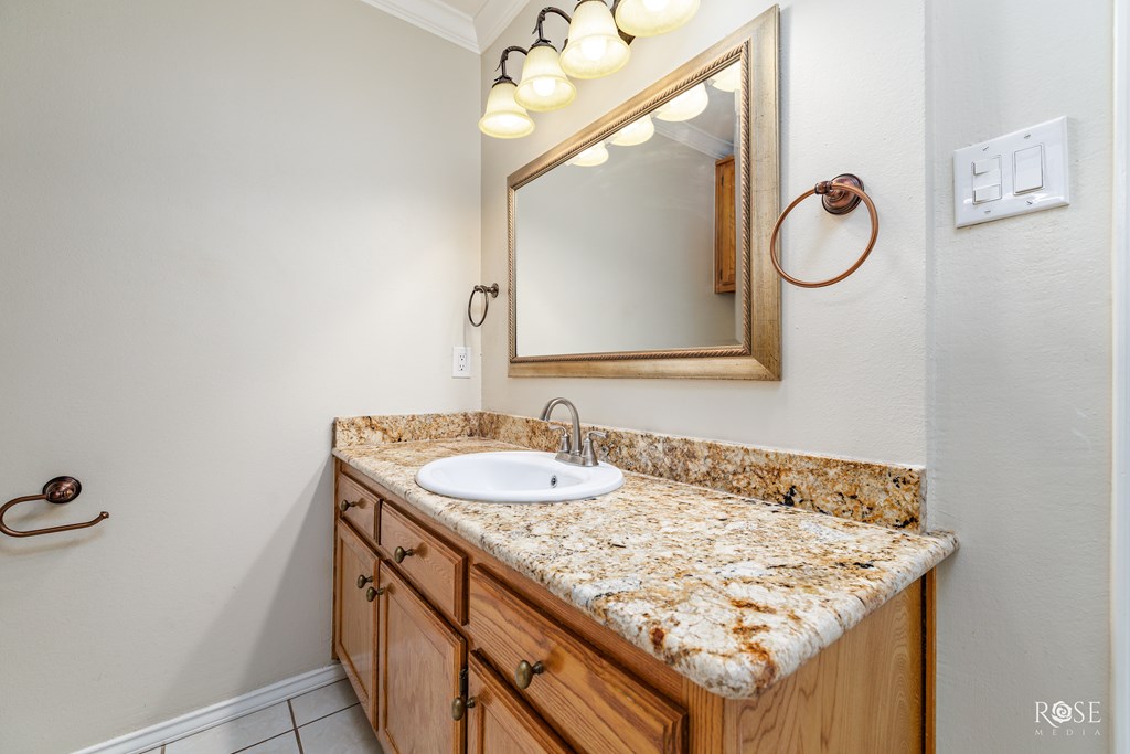 3330 Shadyhill Dr Property Photo 20