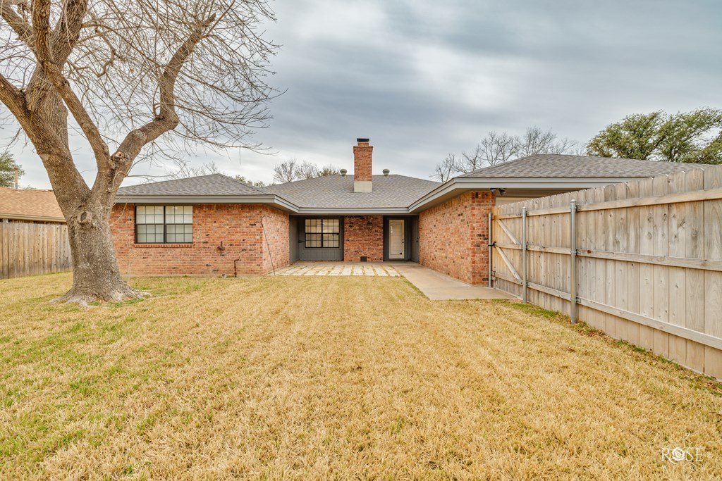 3330 Shadyhill Dr Property Photo 25