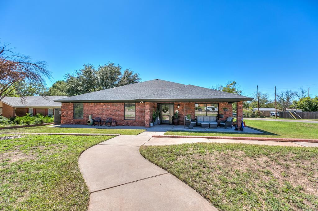 3613 Clark Dr Property Photo 2