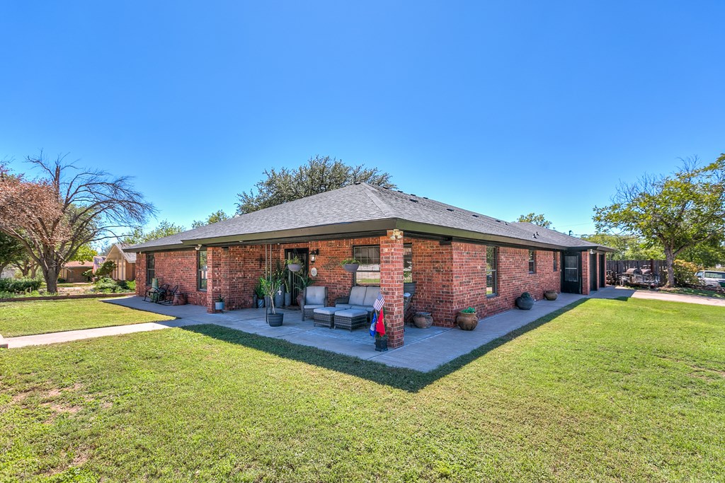 3613 Clark Dr Property Photo 4