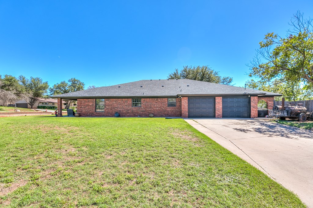 3613 Clark Dr Property Photo 5