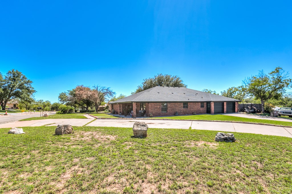 3613 Clark Dr Property Photo 6