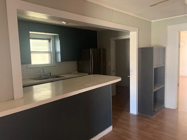 403 Crosson St Property Photo 5