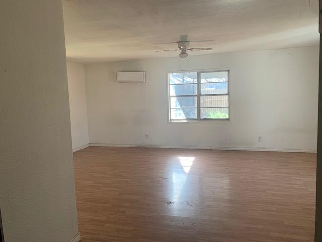 403 Crosson St Property Photo 7