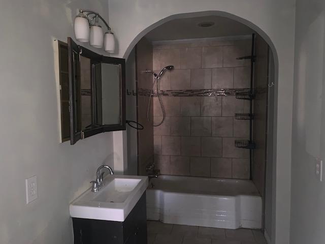 403 Crosson St Property Photo 10