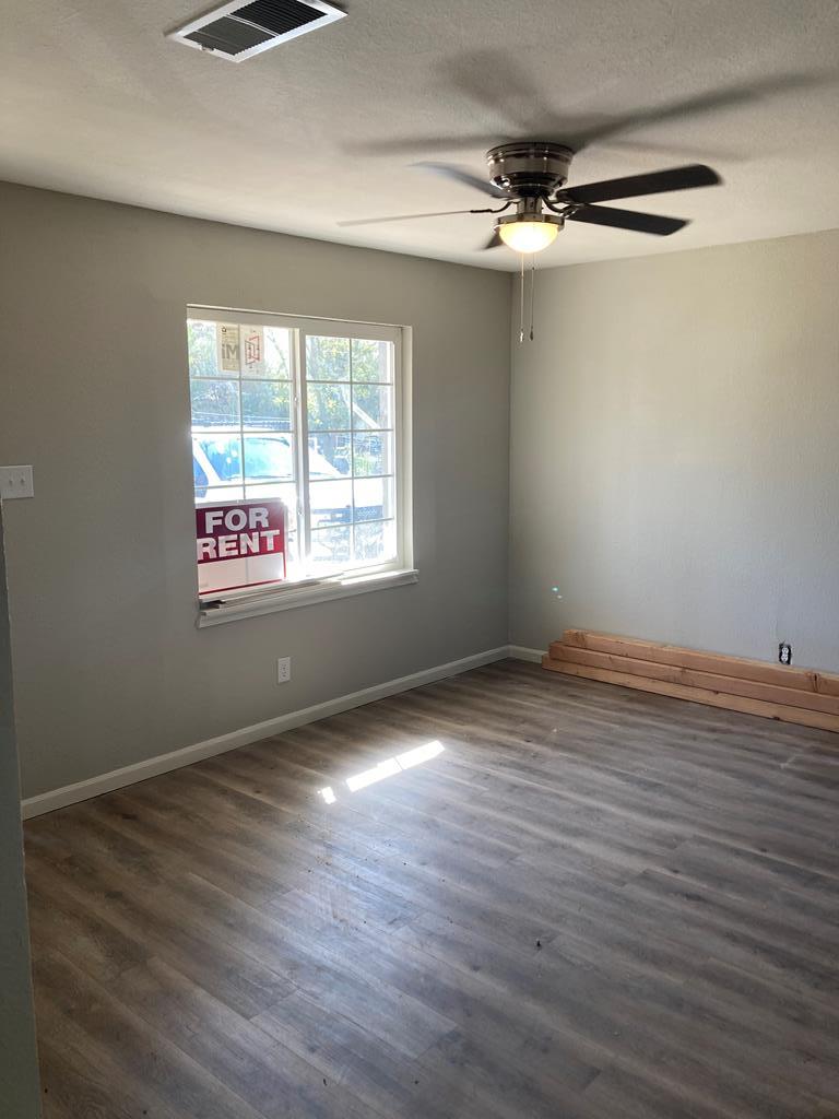 510 25 1/2 St Property Photo 3