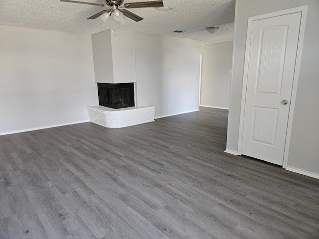 841 Van Zandt St Property Photo 2