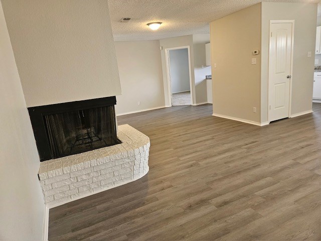 841 Van Zandt St Property Photo 3