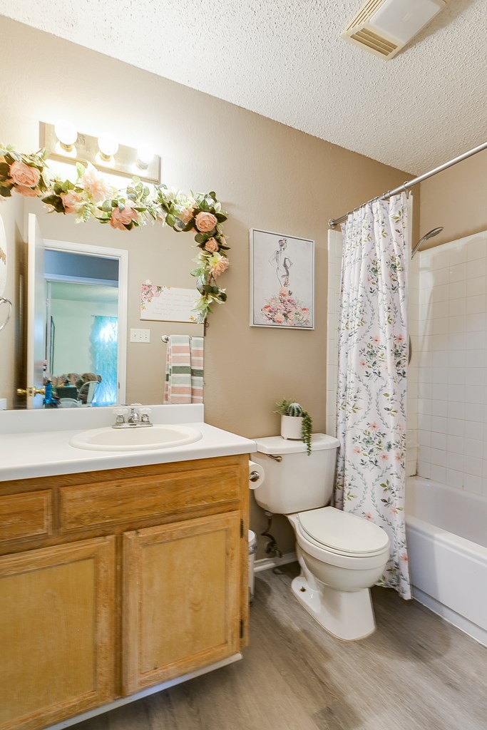 1605 Amberton Pkwy Property Photo 22