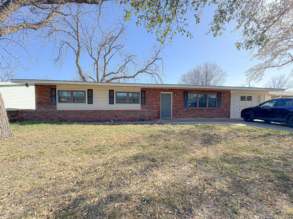 2721 Yale Ave Property Photo