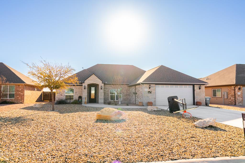5876 Bridlewood Court Property Photo 1