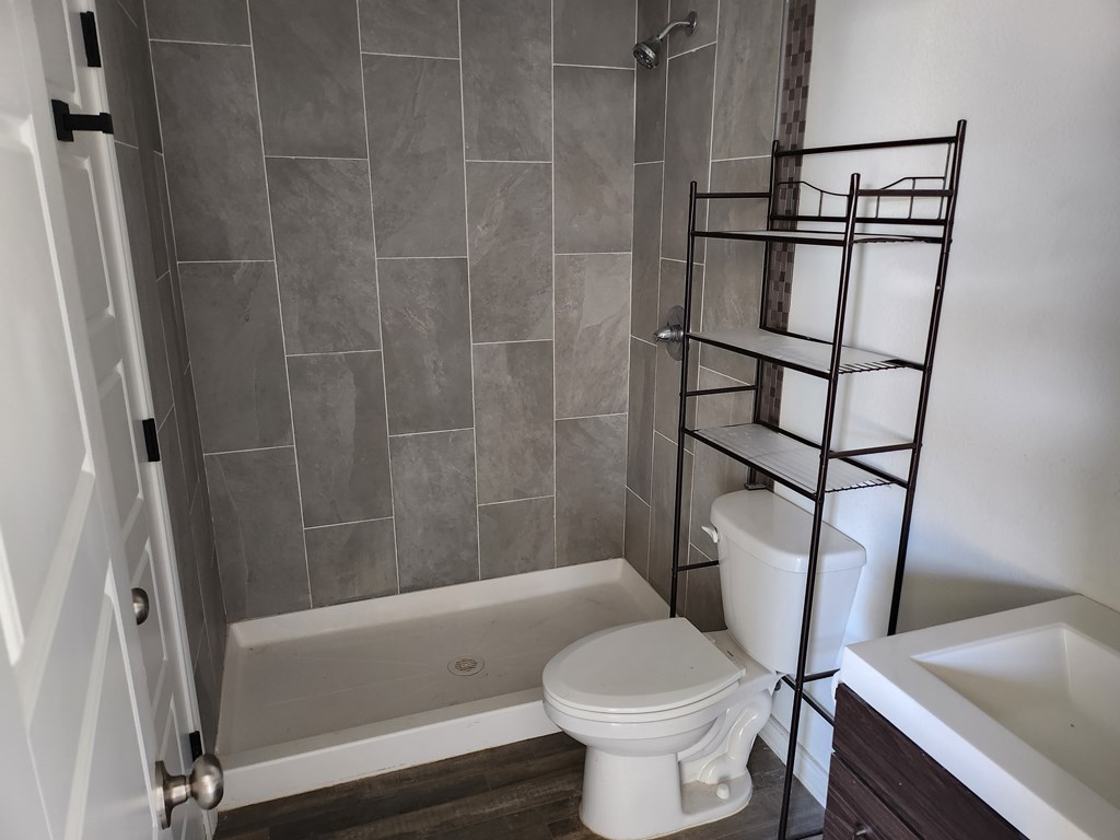 2521 Freeland Ave Property Photo 11