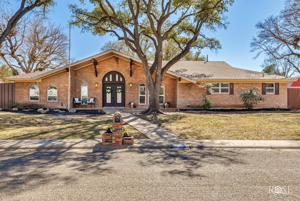 2713 Briargrove Lane Property Photo
