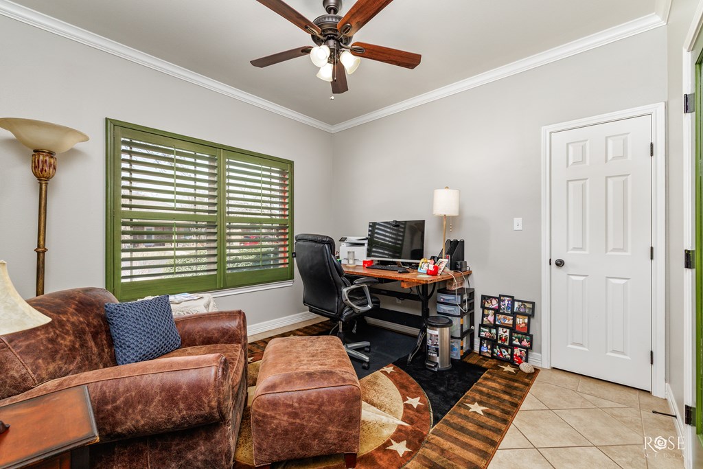 4234 Chisholm Trail Property Photo 11