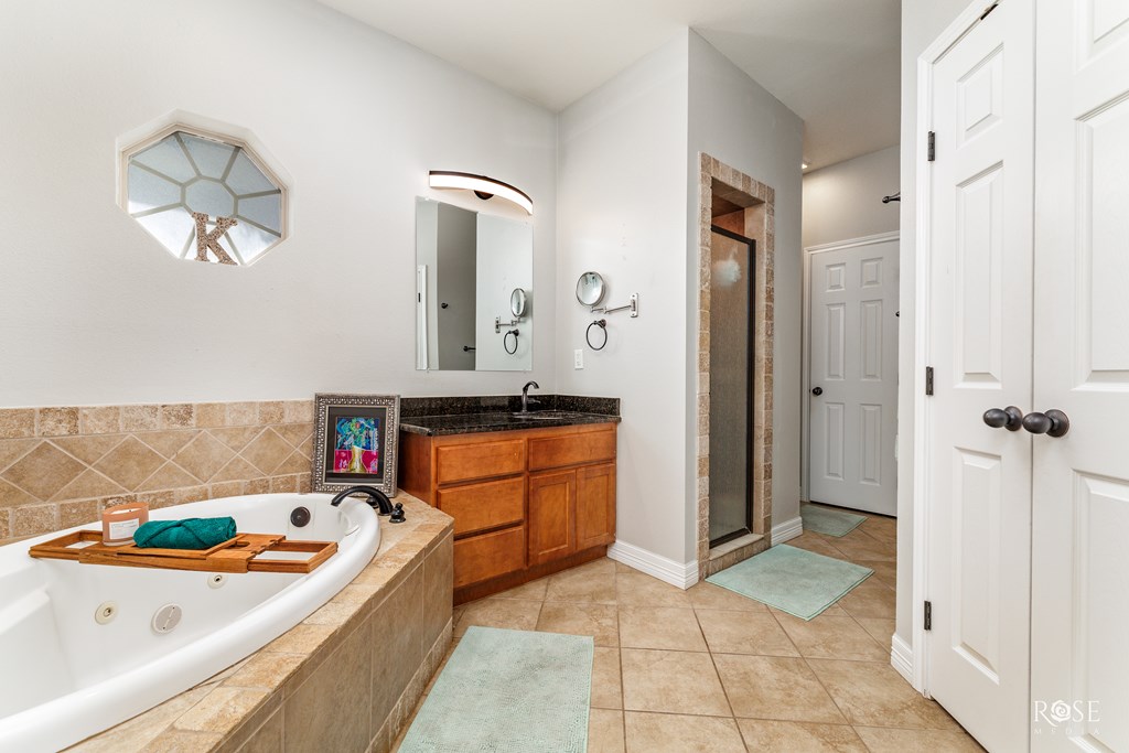 4234 Chisholm Trail Property Photo 15