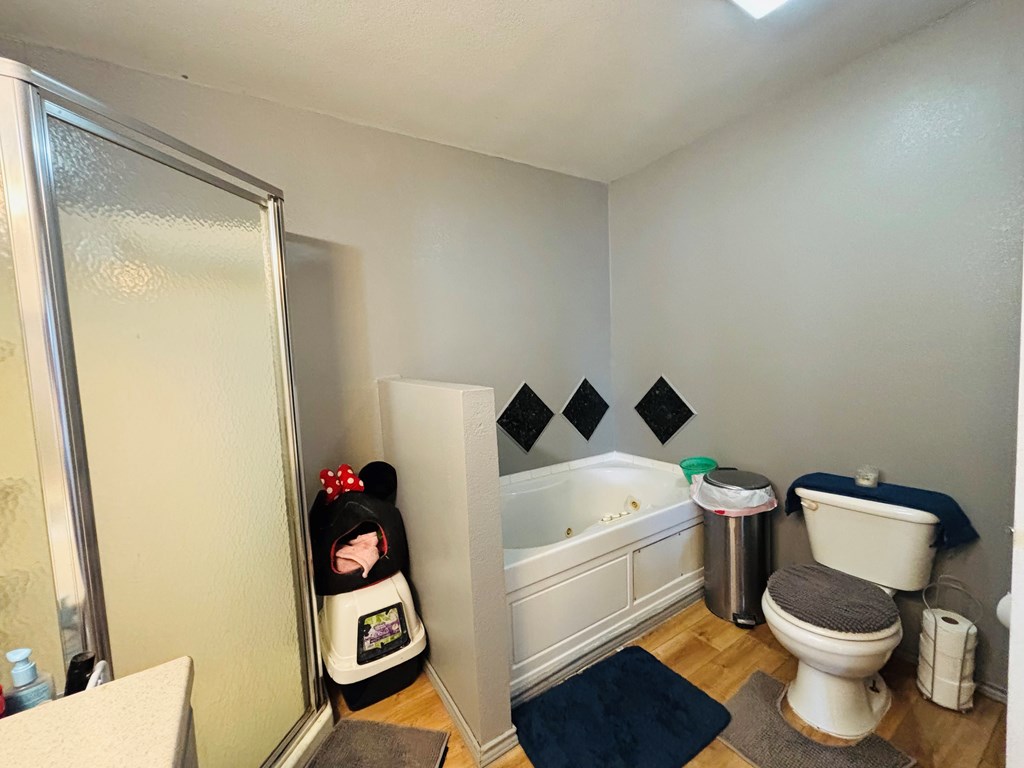 608 Ewald St Property Photo 18
