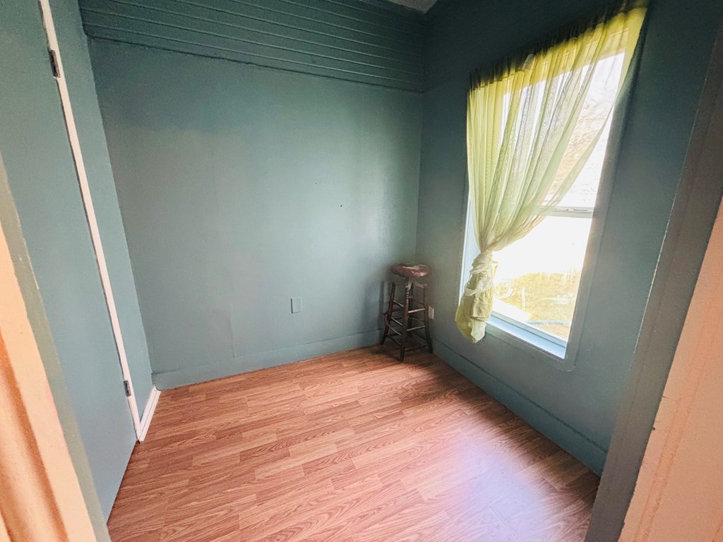 608 Ewald St Property Photo 23