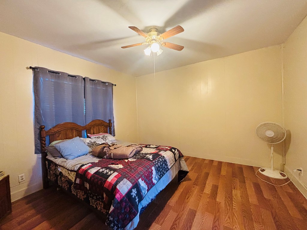 608 Ewald St Property Photo 28